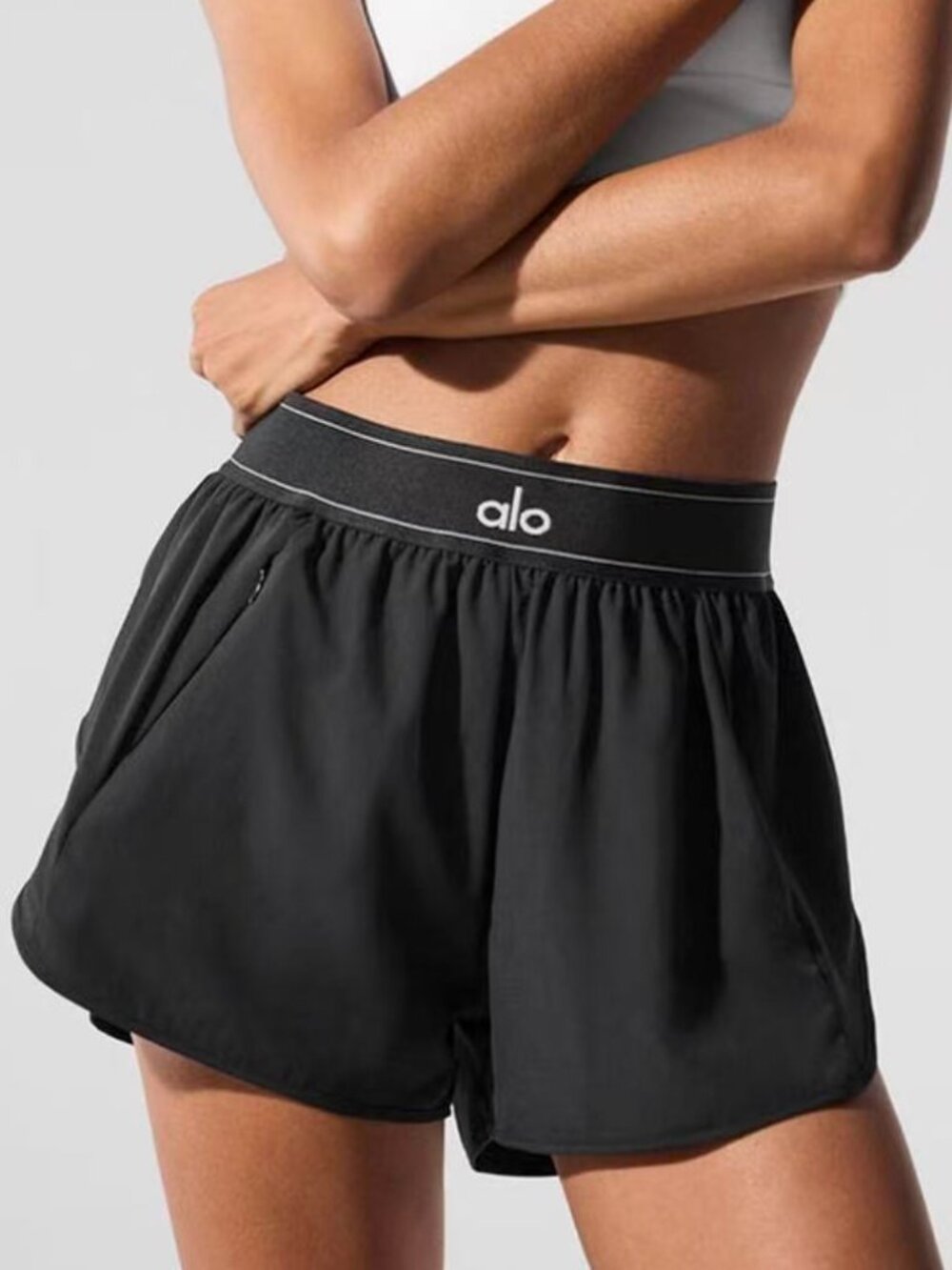 π€ NWT ALO Yoga Match Point Short | Black Athletic Workout Shorts - Picture 8 of 8